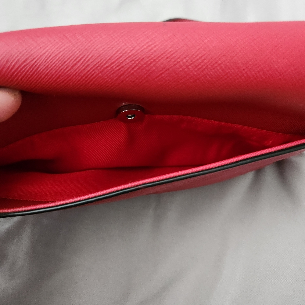 Red Crossbody Purse - Picture 7 of 10